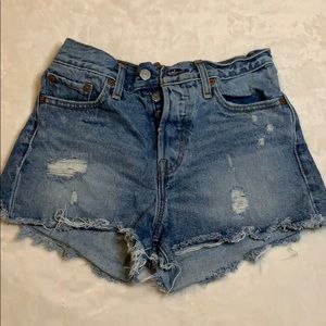 Levi shorts